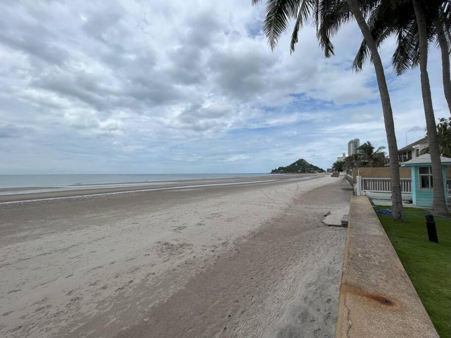120 Sqm Beachfront Apartment Hua Hin