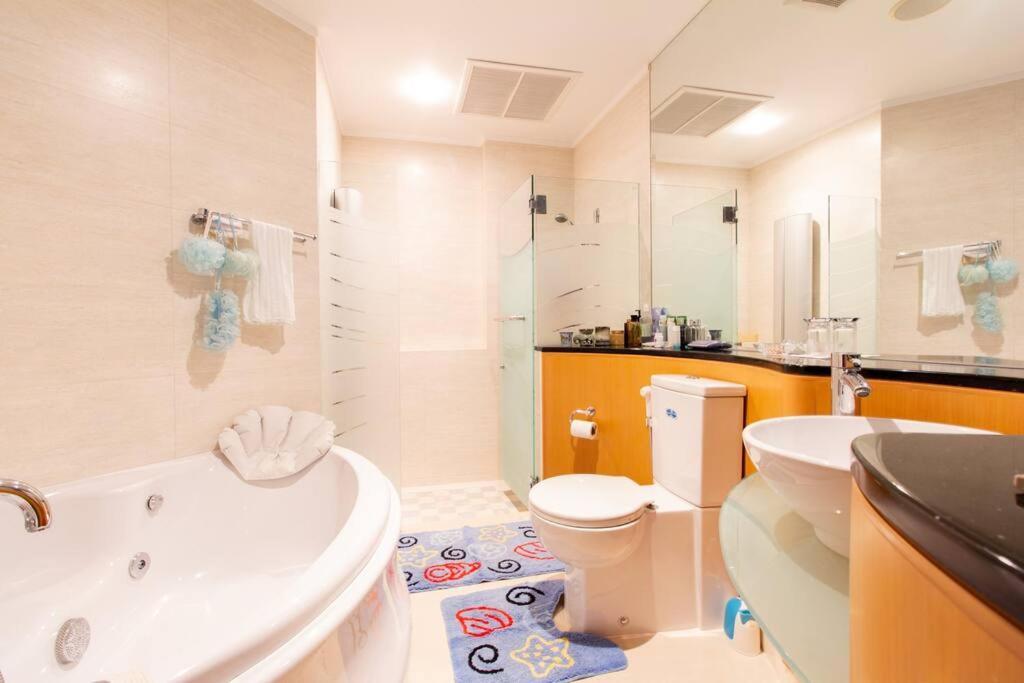 Apartment 120 Sqm Beachfront Hua Hin
