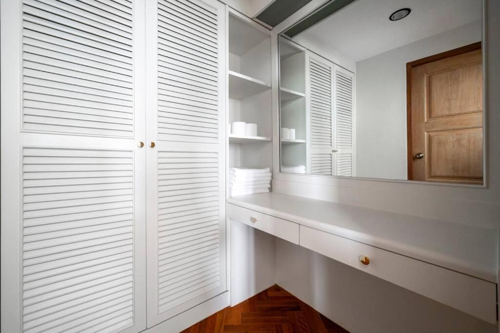 Apartment 4br Seaview 360 Penthouse 11f *
