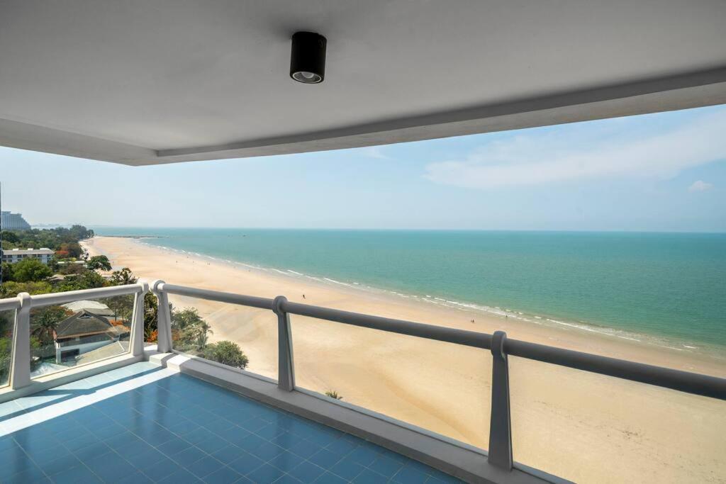 4br Seaview 360 Penthouse 11f Hua Hin