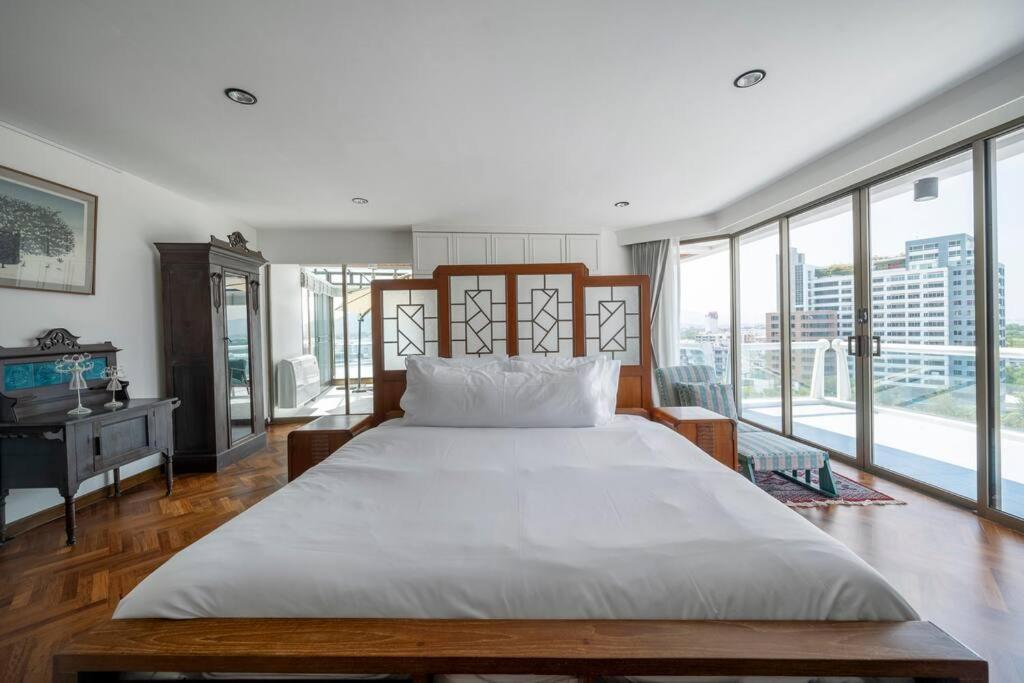 4br Seaview 360 Penthouse 11f Hua Hin