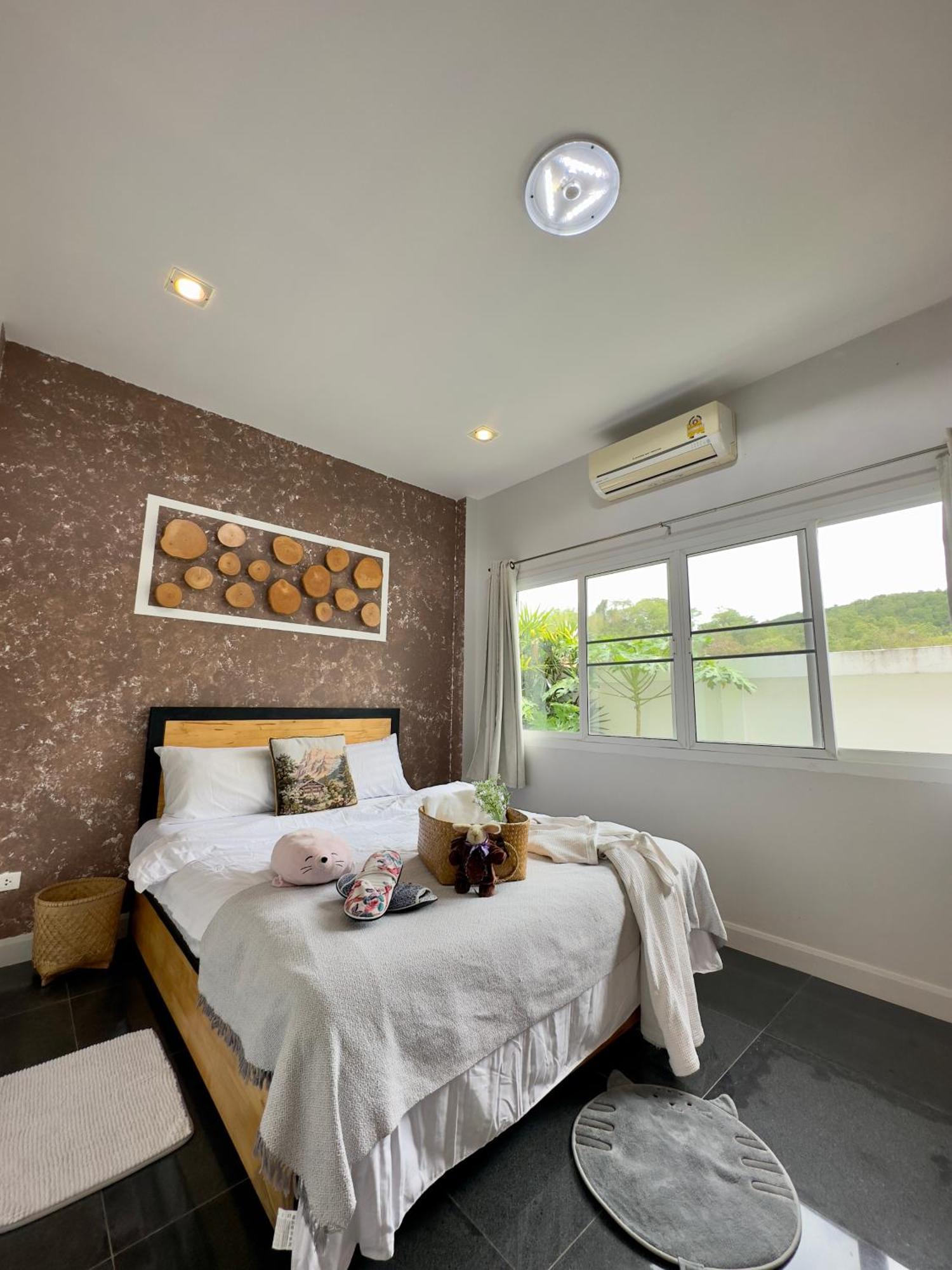 With Private Pool And Bbq, 3 Km From The Beach! *