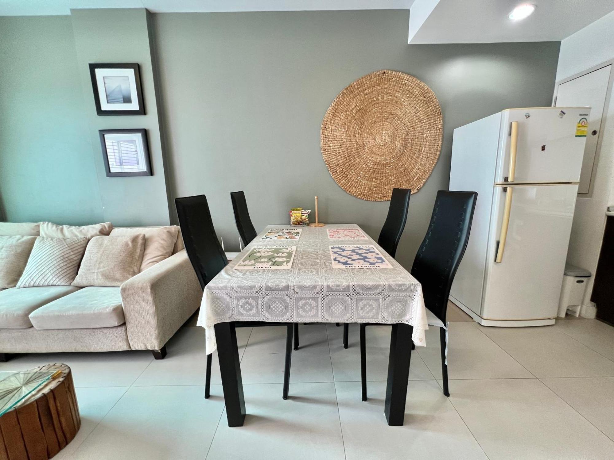 Apartment E303 Baan Sanpluem By Pat