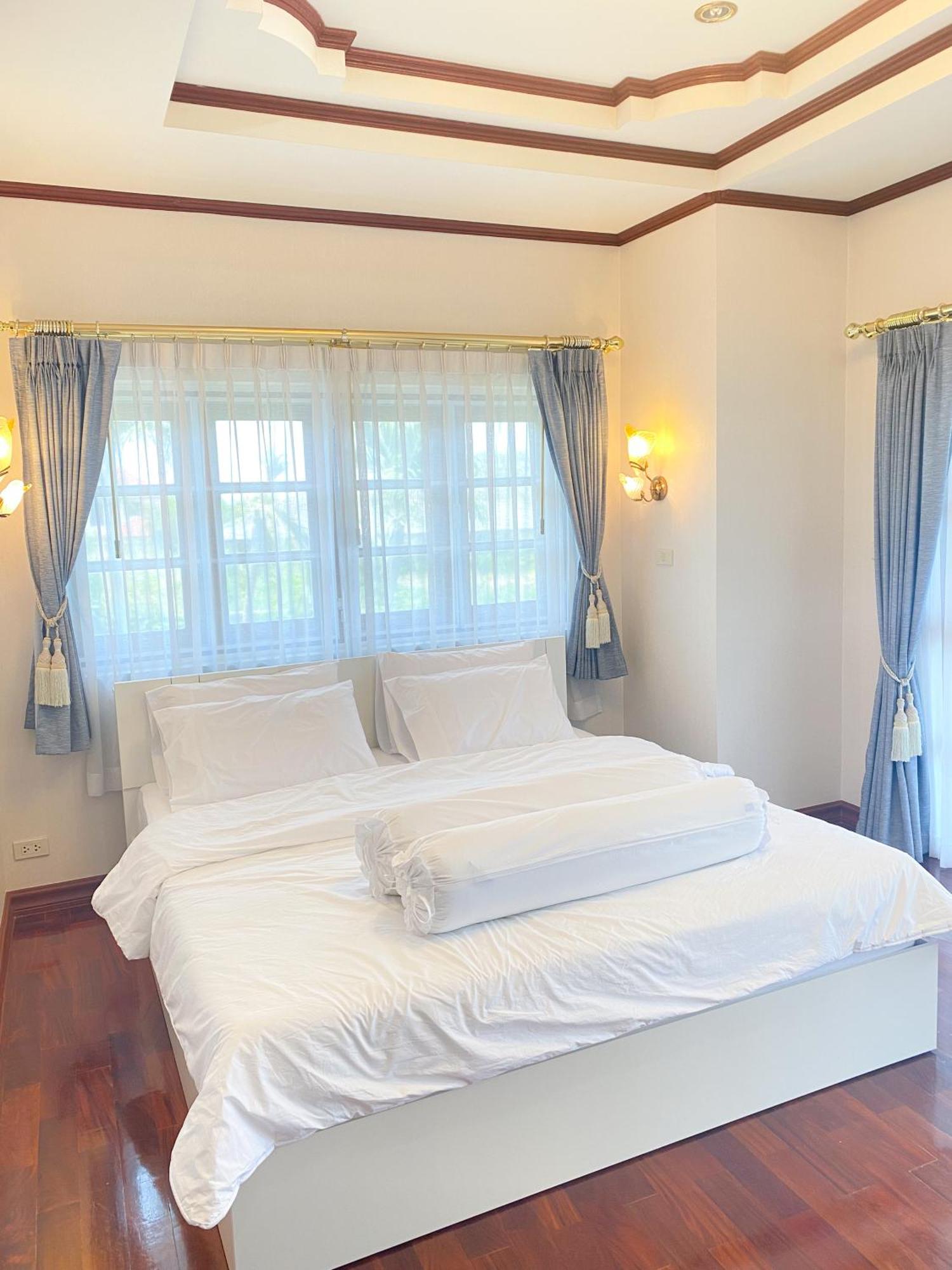 Huahinpoolvilla Villa