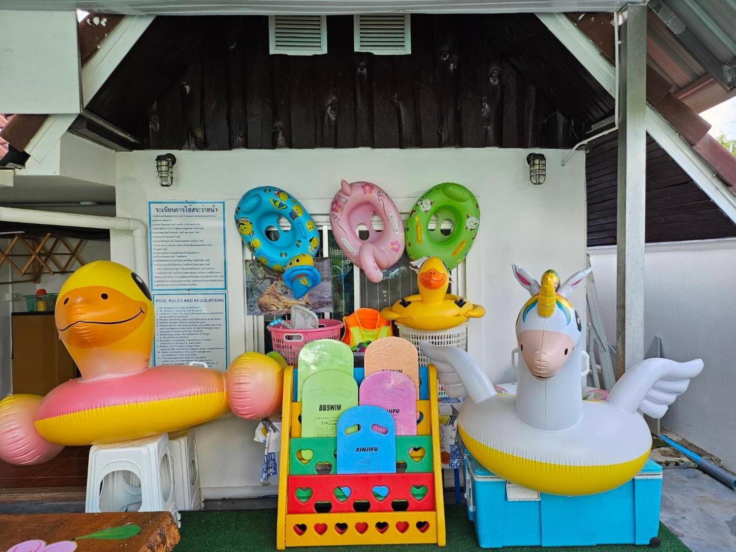 Pool & * Hua Hin