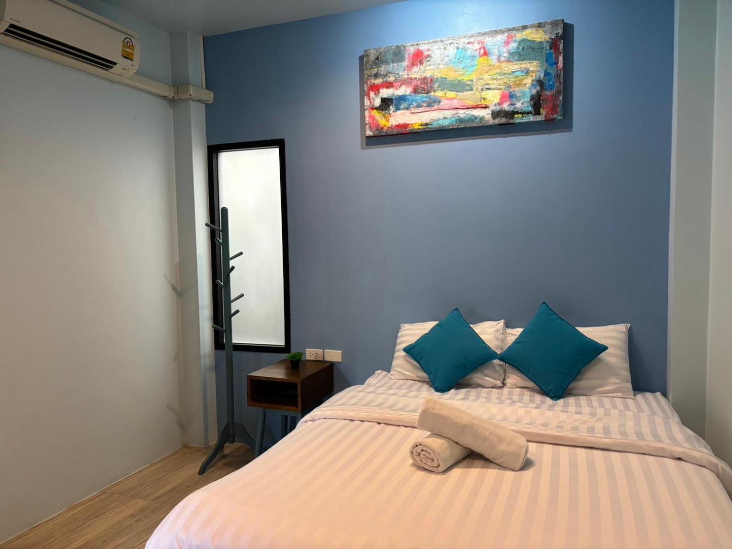 Hotel The 3*
