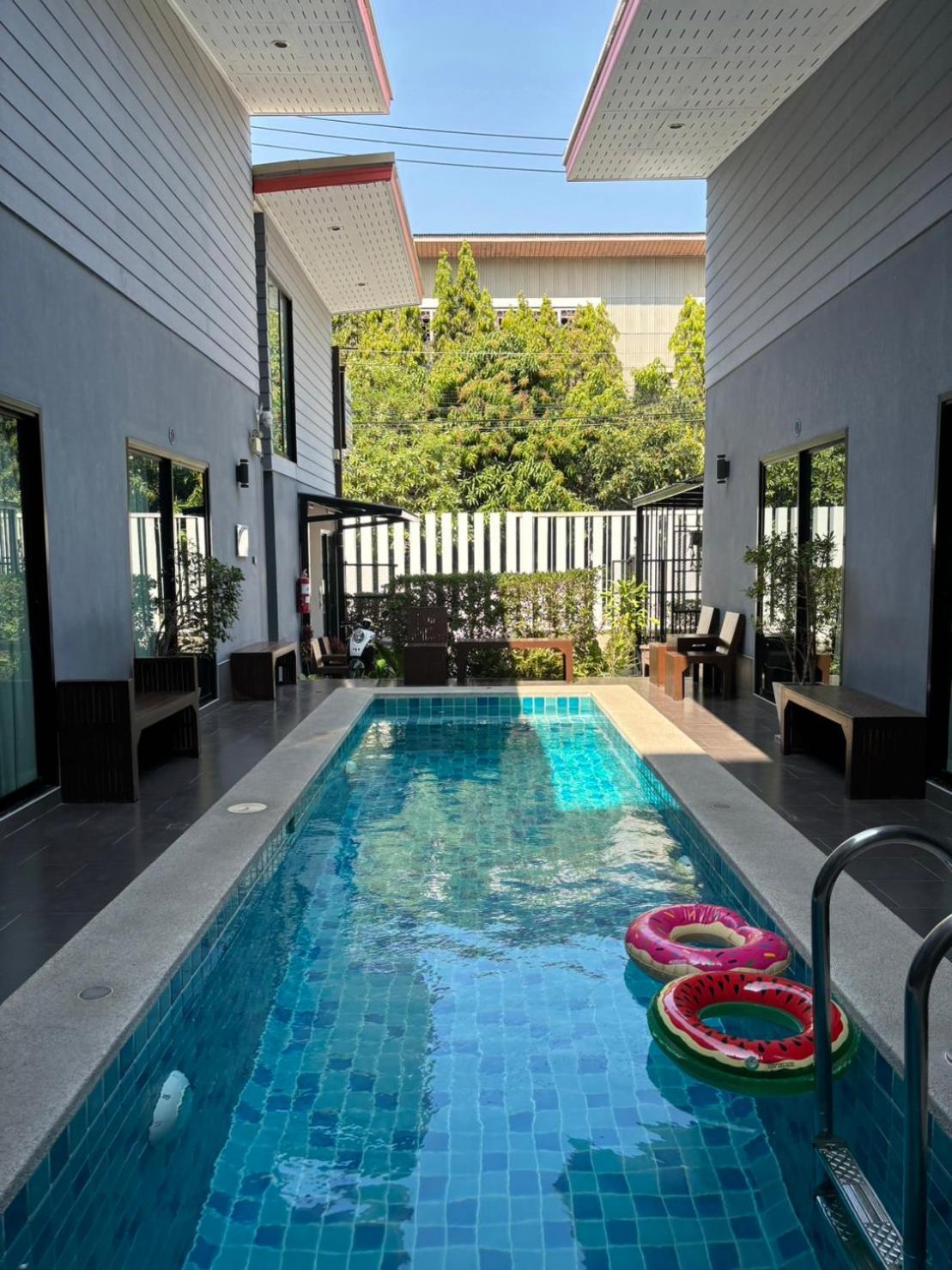 Hotel The HHQ