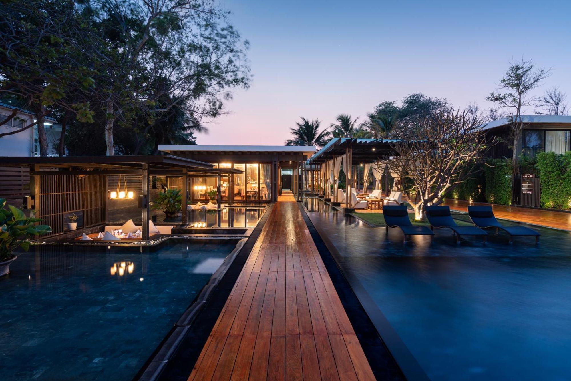 V - Mgallery Collection Hotel 5*