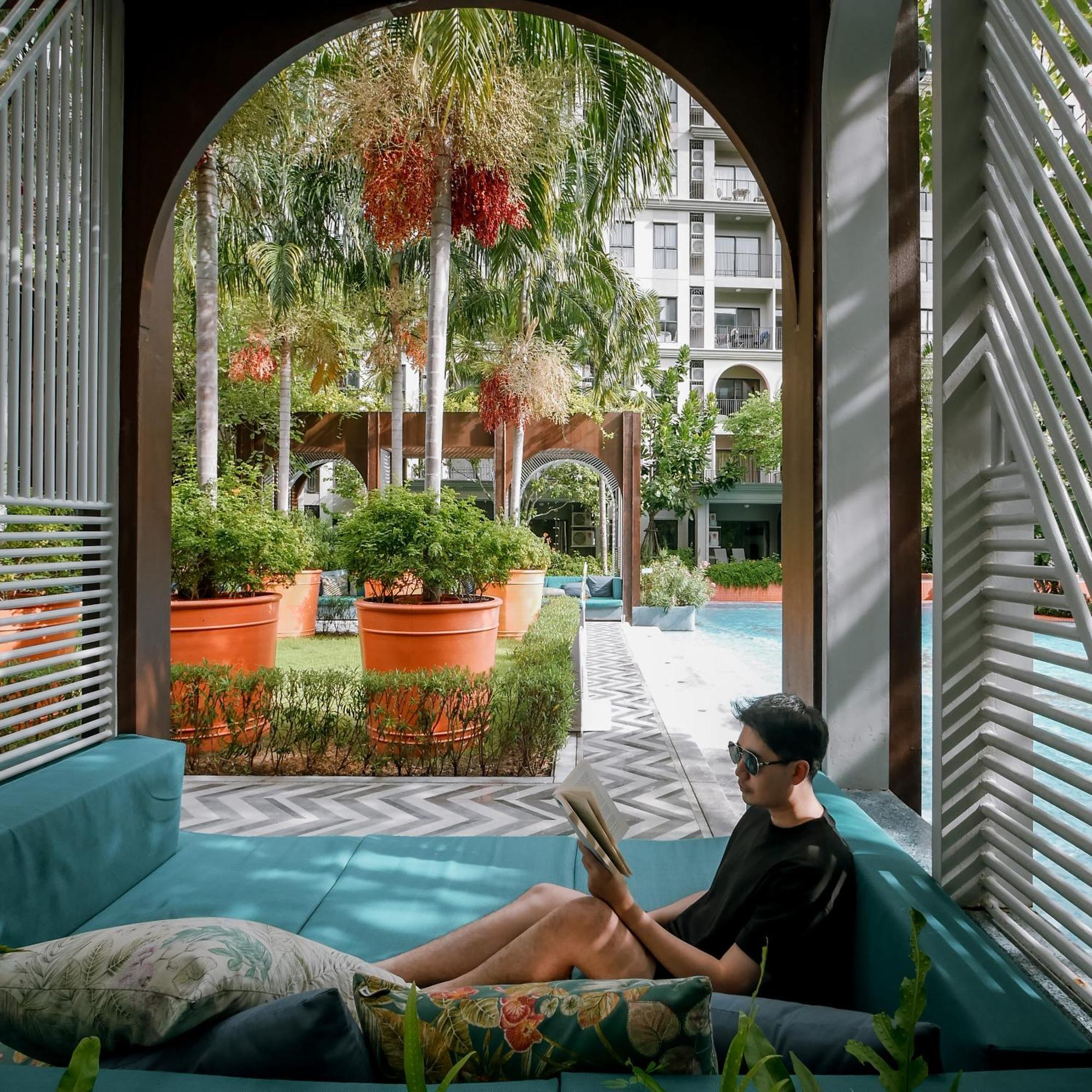 Cicada Bed Sea View Beachfront Apartment Hua Hin