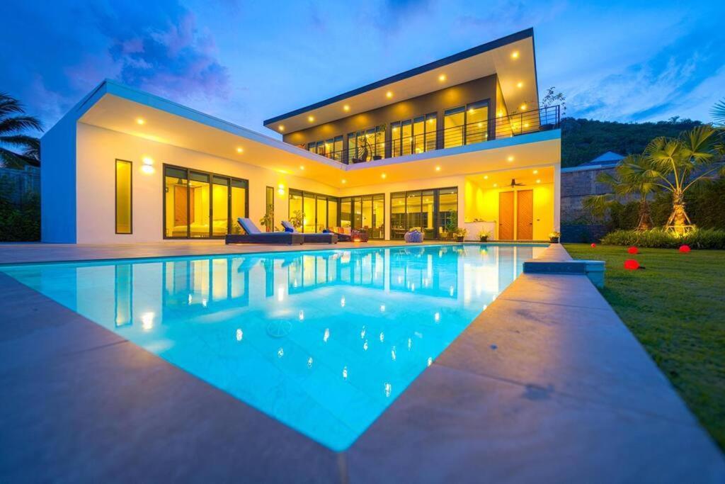 Luxury Large 3 Bedroom Pool Villa! - Kh-c5 Holiday home *