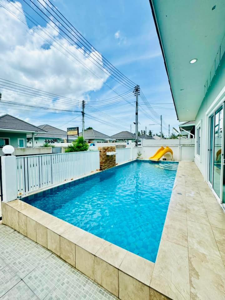 Villa Happy Pool