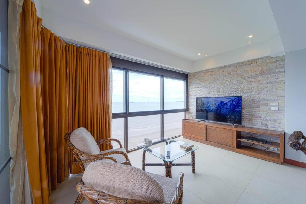 Beachfront 2 Bed With Seaview! - Bw2 *
