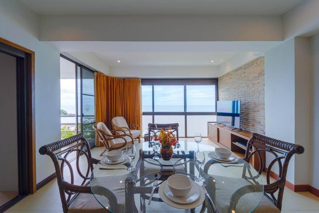 Beachfront 2 Bed With Seaview! - Bw2 Apartment *