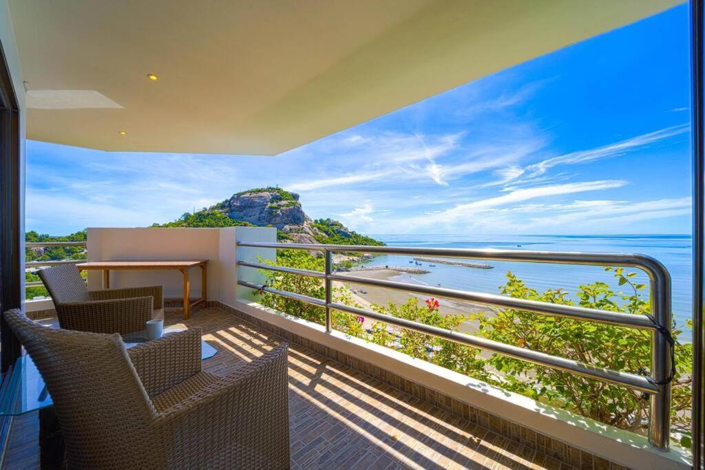 Apartment Beachfront 2 Bed With Seaview! - Bw2