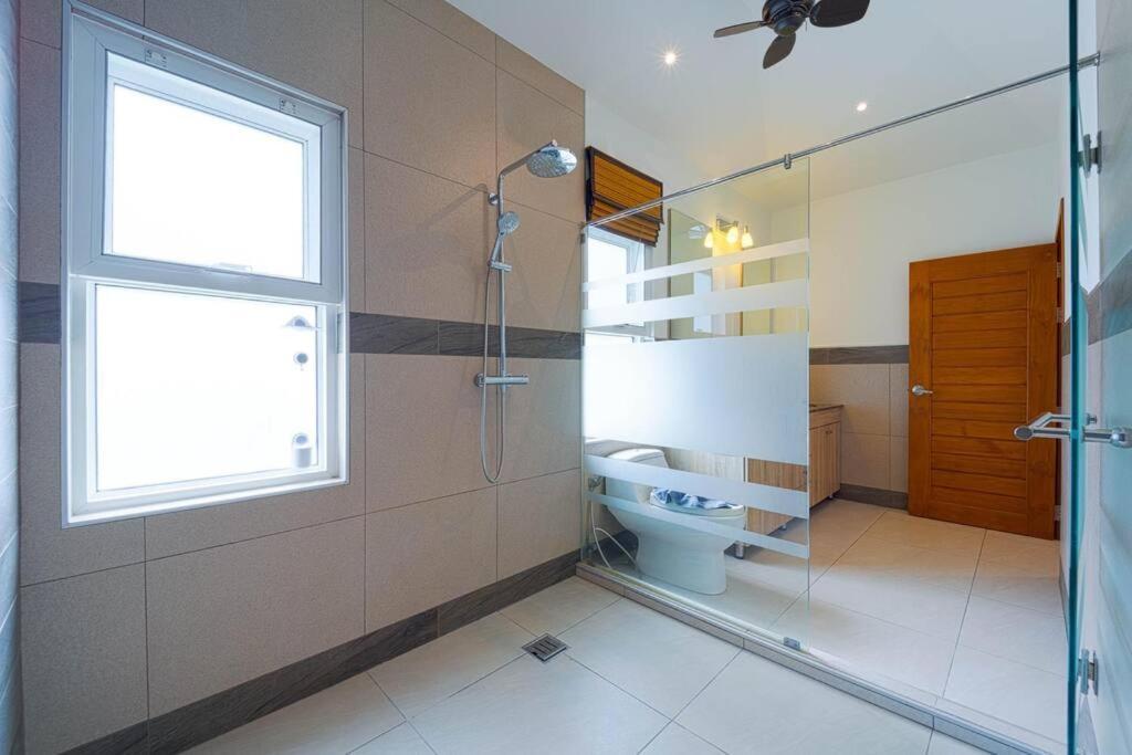 Villa 4 Bedroom Private Pool - Mr51