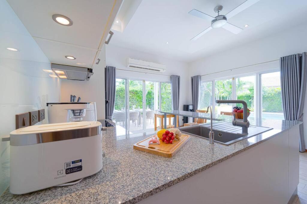 Villa 4 Bedroom Private Pool - Mr51 *