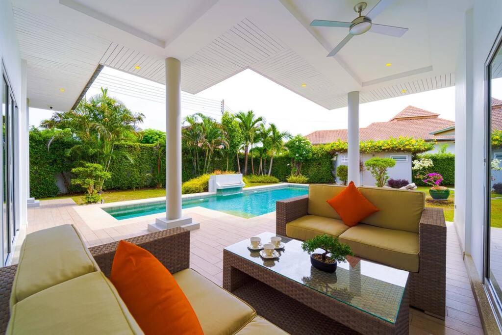 4 Bedroom Private Pool - Mr51 *