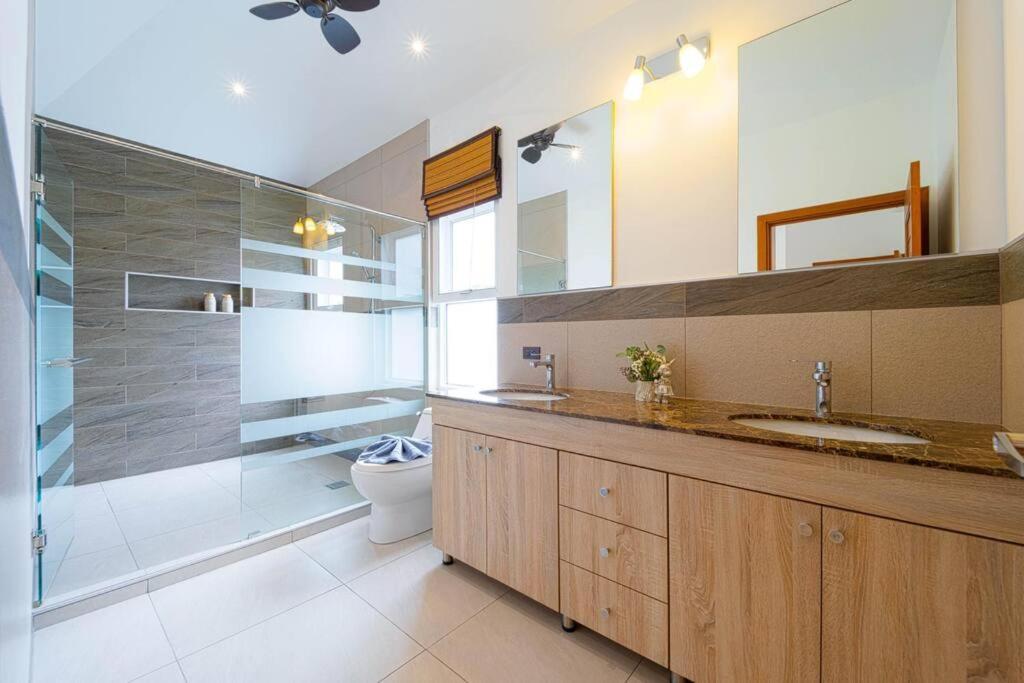 Villa 4 Bedroom Private Pool - Mr51 *