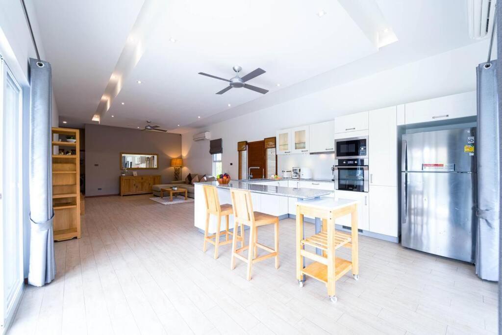 4 Bedroom Private Pool - Mr51