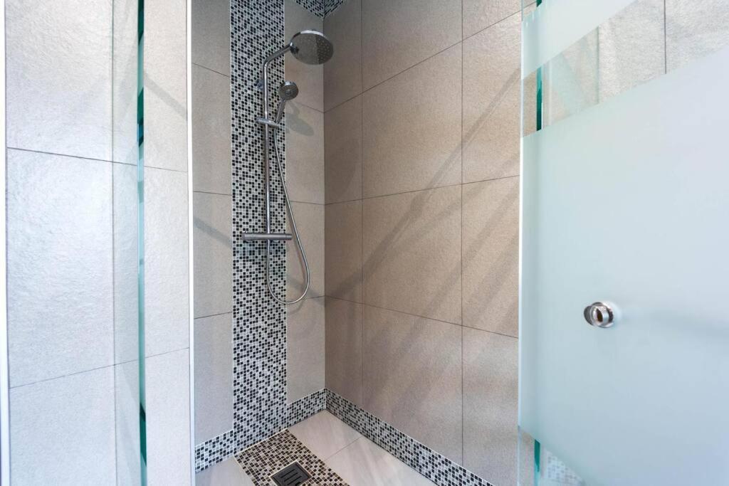 Villa 4 Bedroom Private Pool - Mr51