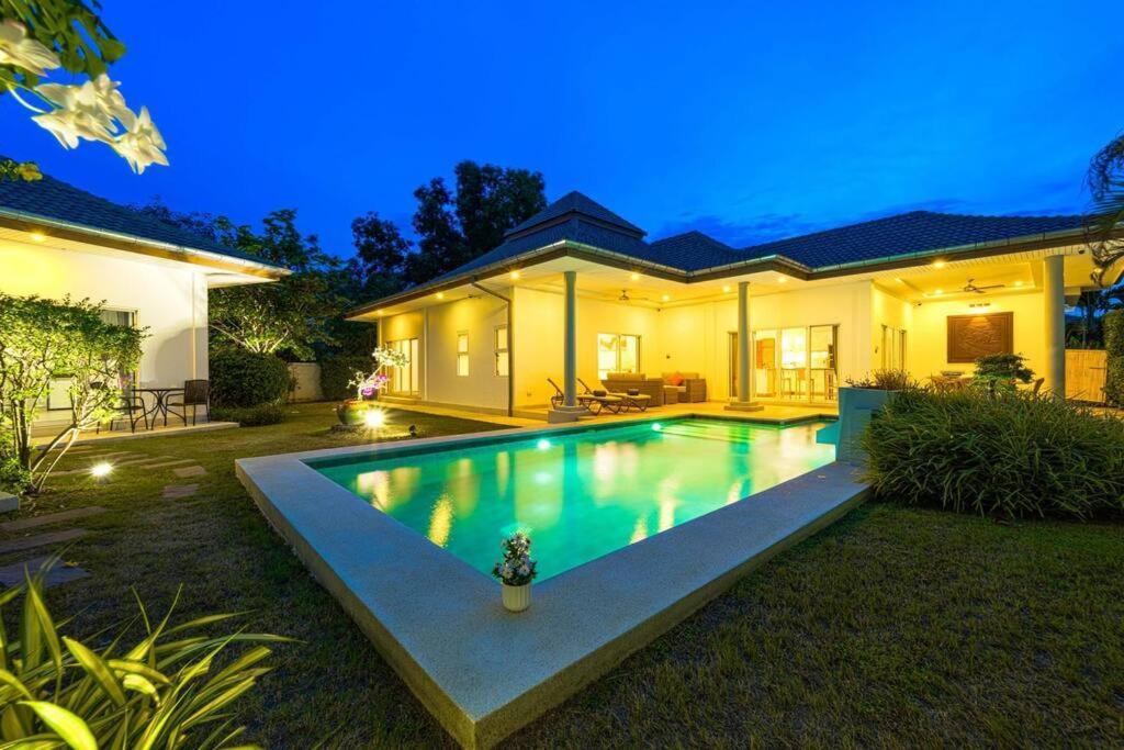 Villa 4 Bedroom Private Pool - Mr51 *