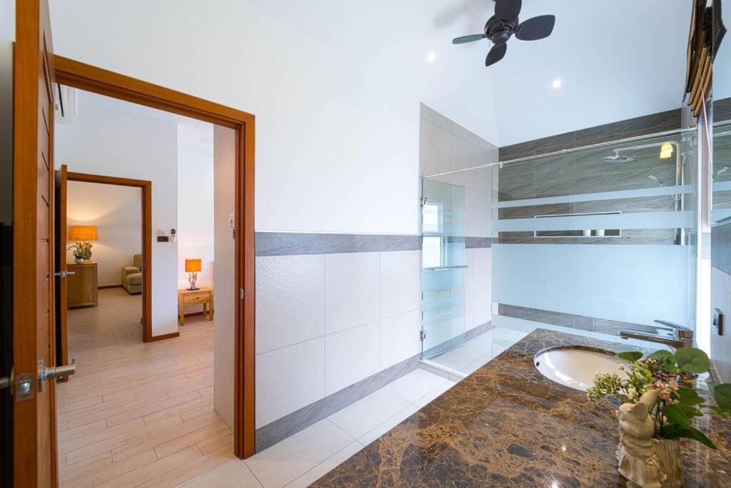 4 Bedroom Private Pool - Mr51 * Hua Hin