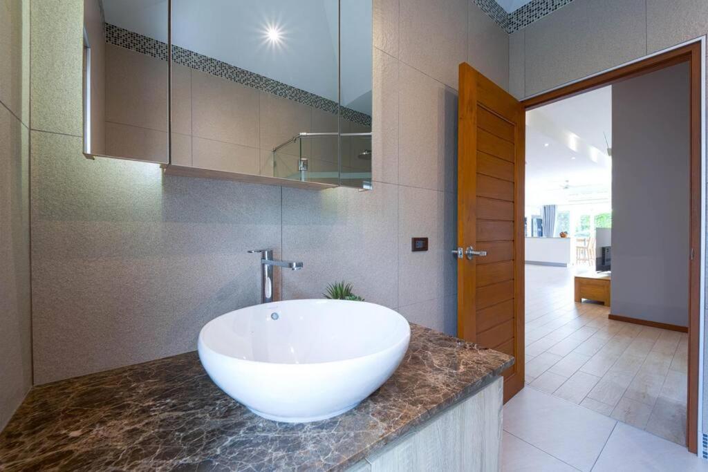 Villa 4 Bedroom Private Pool - Mr51