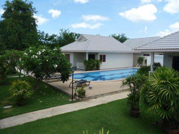 Family And Friends Garden House Huahin 94 Hua Hin