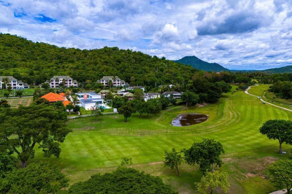 Ferienhaus Luxury 4 Bed Pool Palm Hills Golf Club - Ph4a