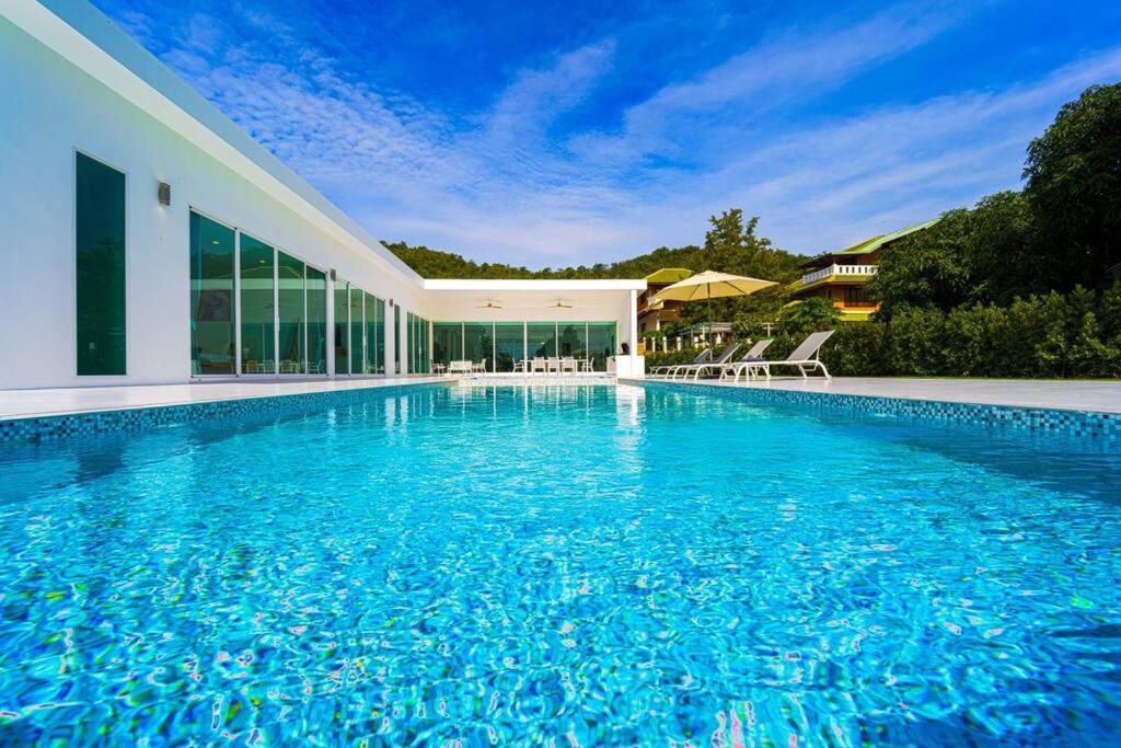 Luxury 4 Bed Pool Palm Hills Golf Club - Ph4a Ferienhaus Hua Hin