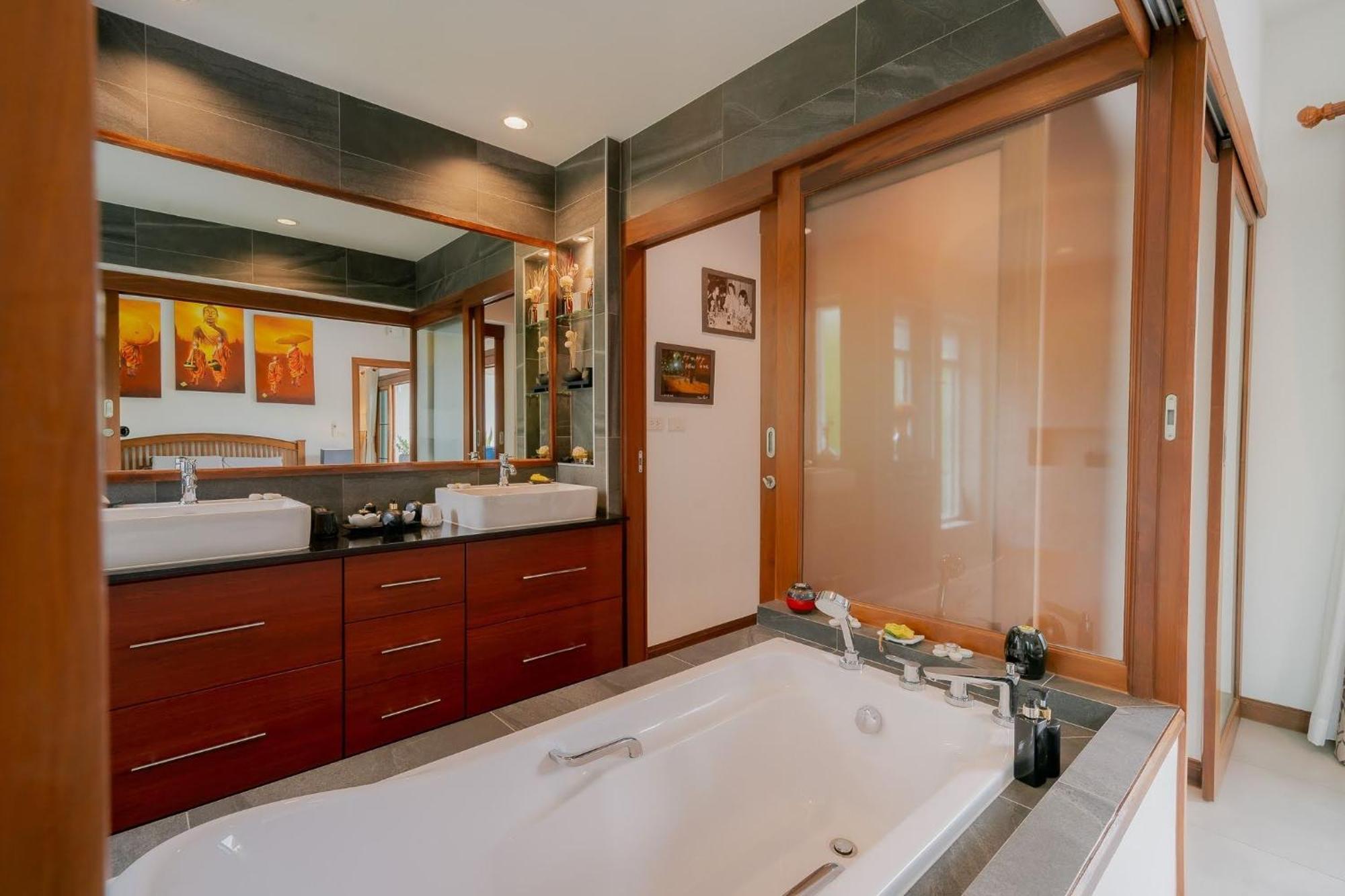 Villa La Georges Hua Hin