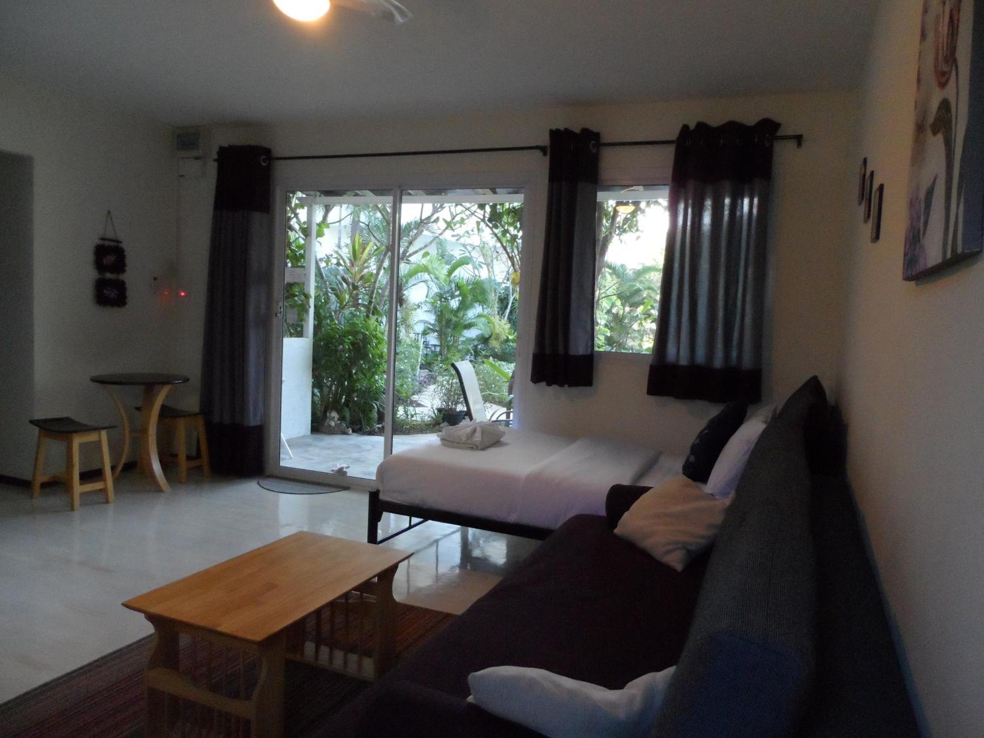 Baan Sabaaidee - Adult Friendly HHQ