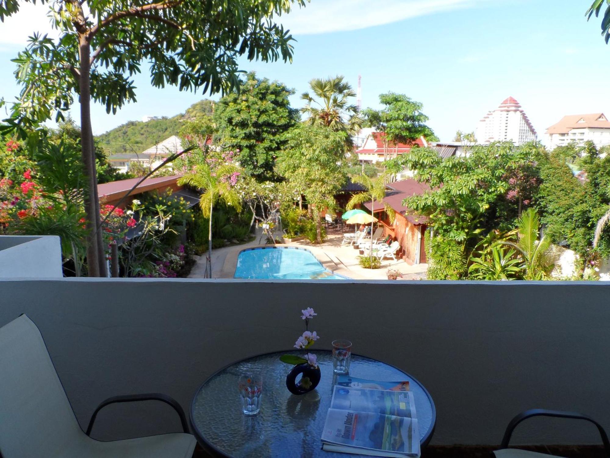 Baan Sabaaidee - Adult Friendly