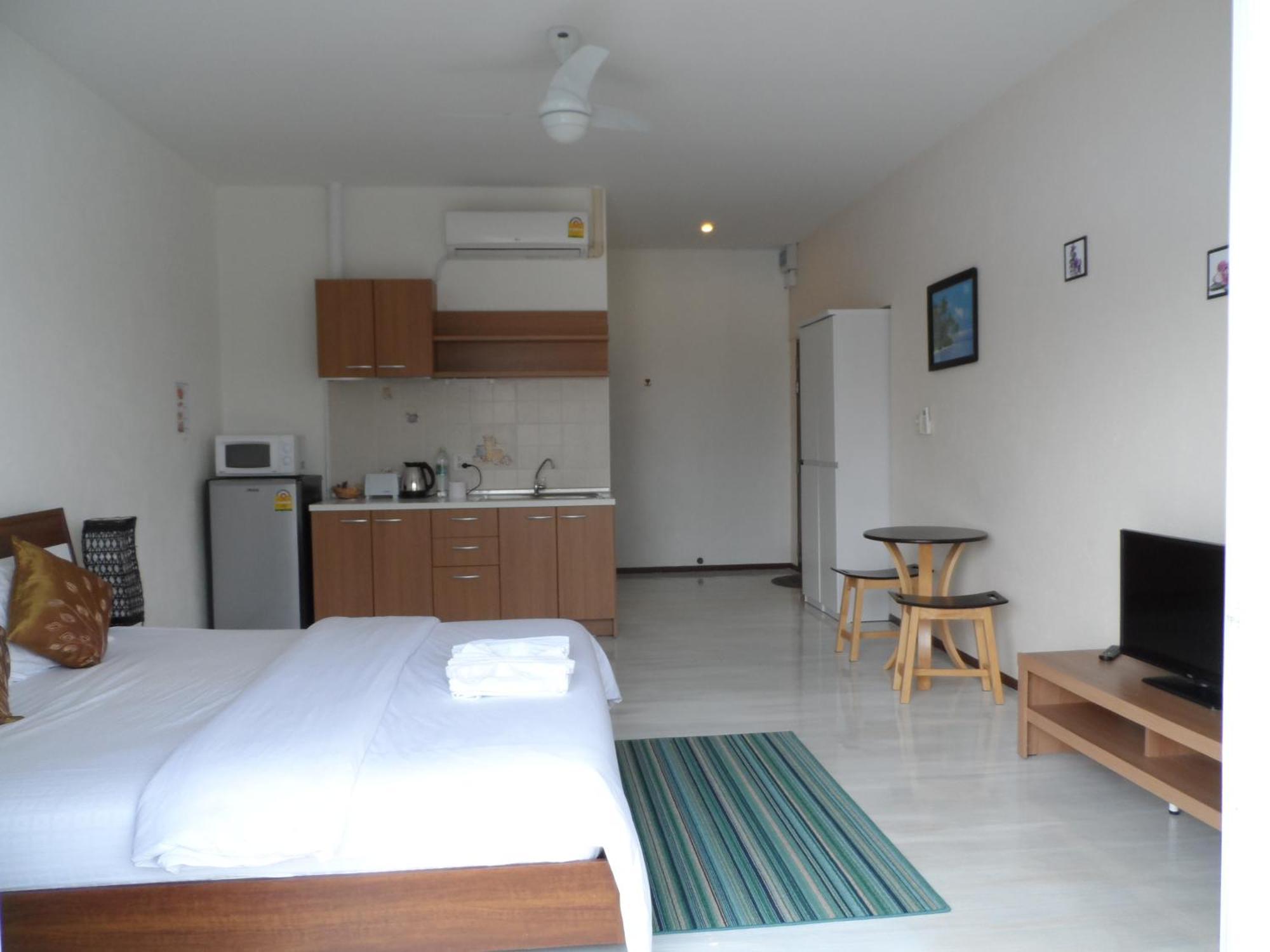 Hotel Baan Sabaaidee - Adult Friendly 3*