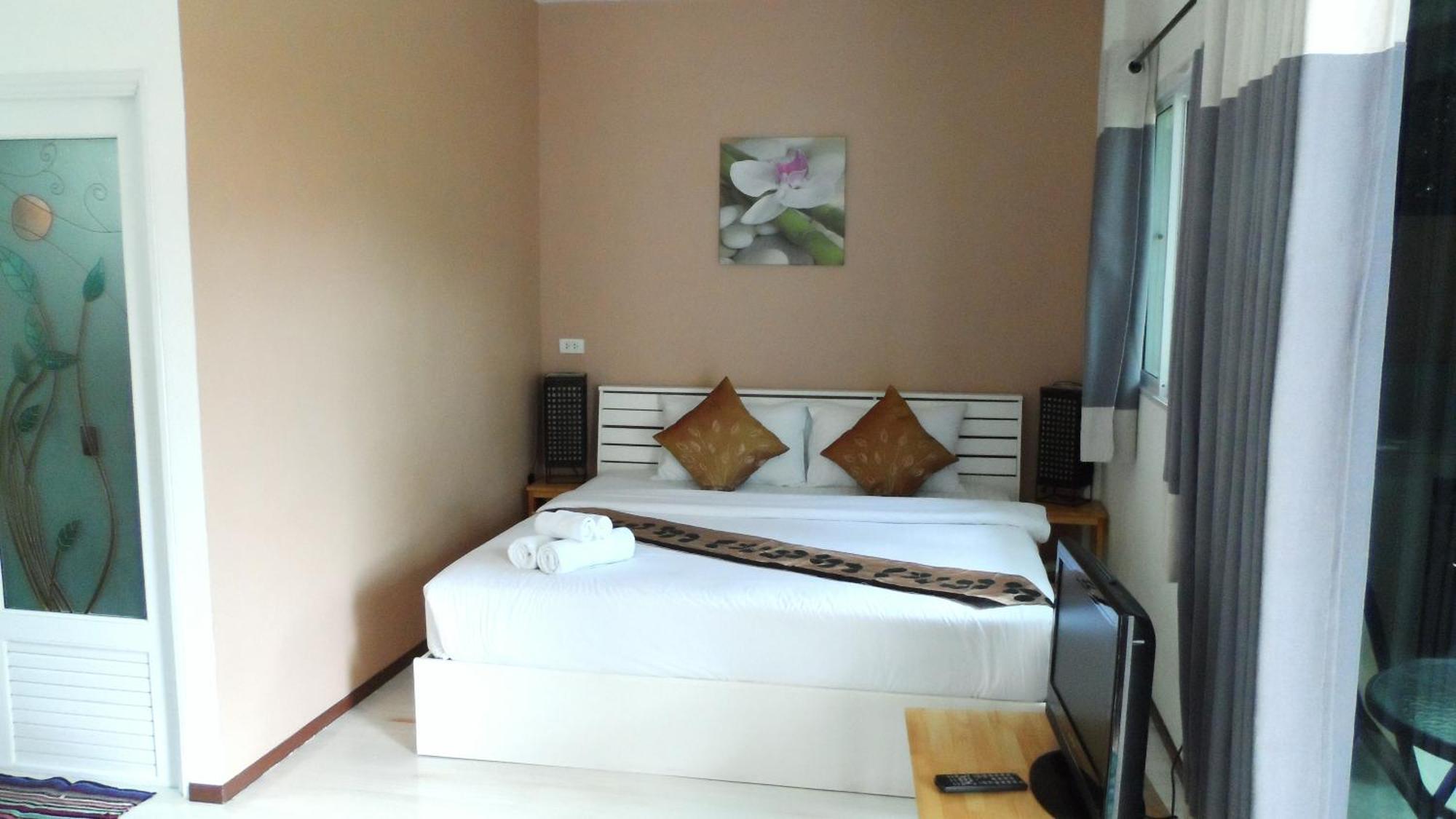 Baan Sabaaidee - Adult Friendly