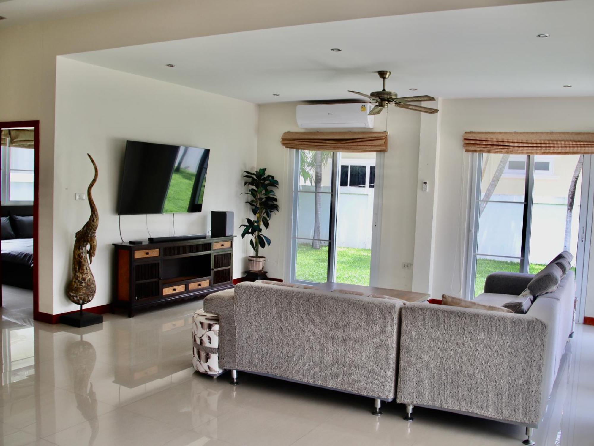 Villa Beautiful 2 Bedroom With A Dedicated Office Hua Hin