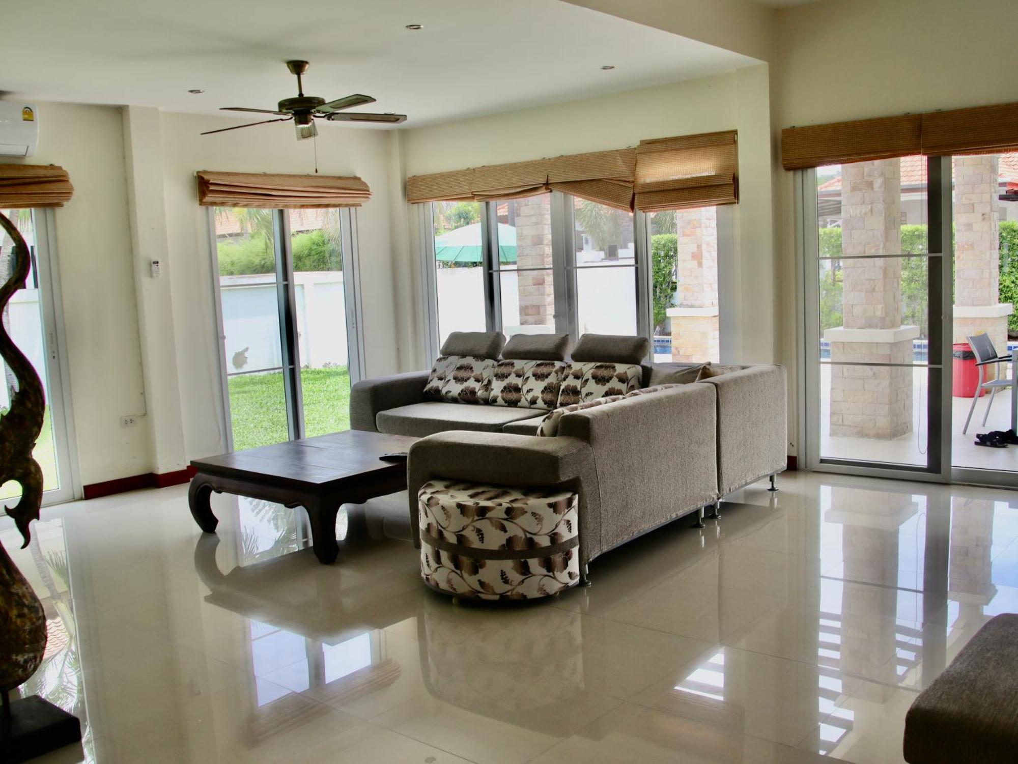 Villa Beautiful 2 Bedroom With A Dedicated Office Hua Hin