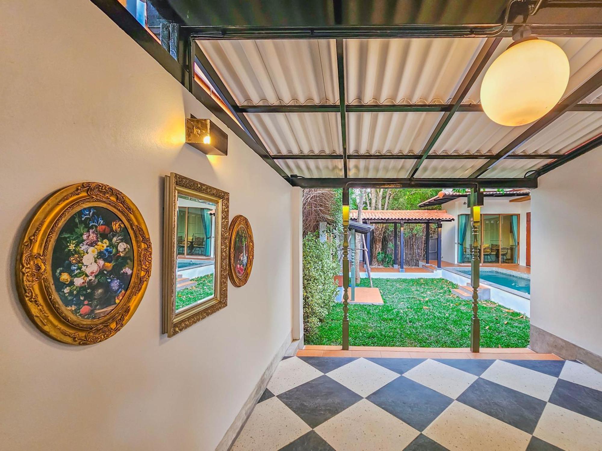 Baan Sabaijai Pool *