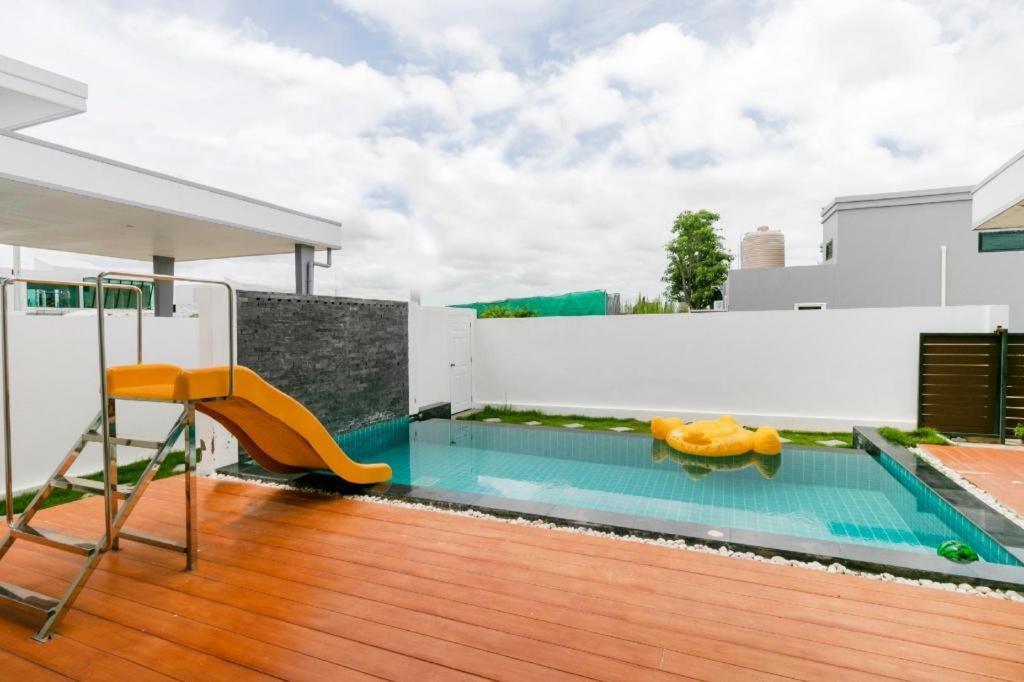 Capital O 1009 Leleaf Valley Pool 3* Hua Hin