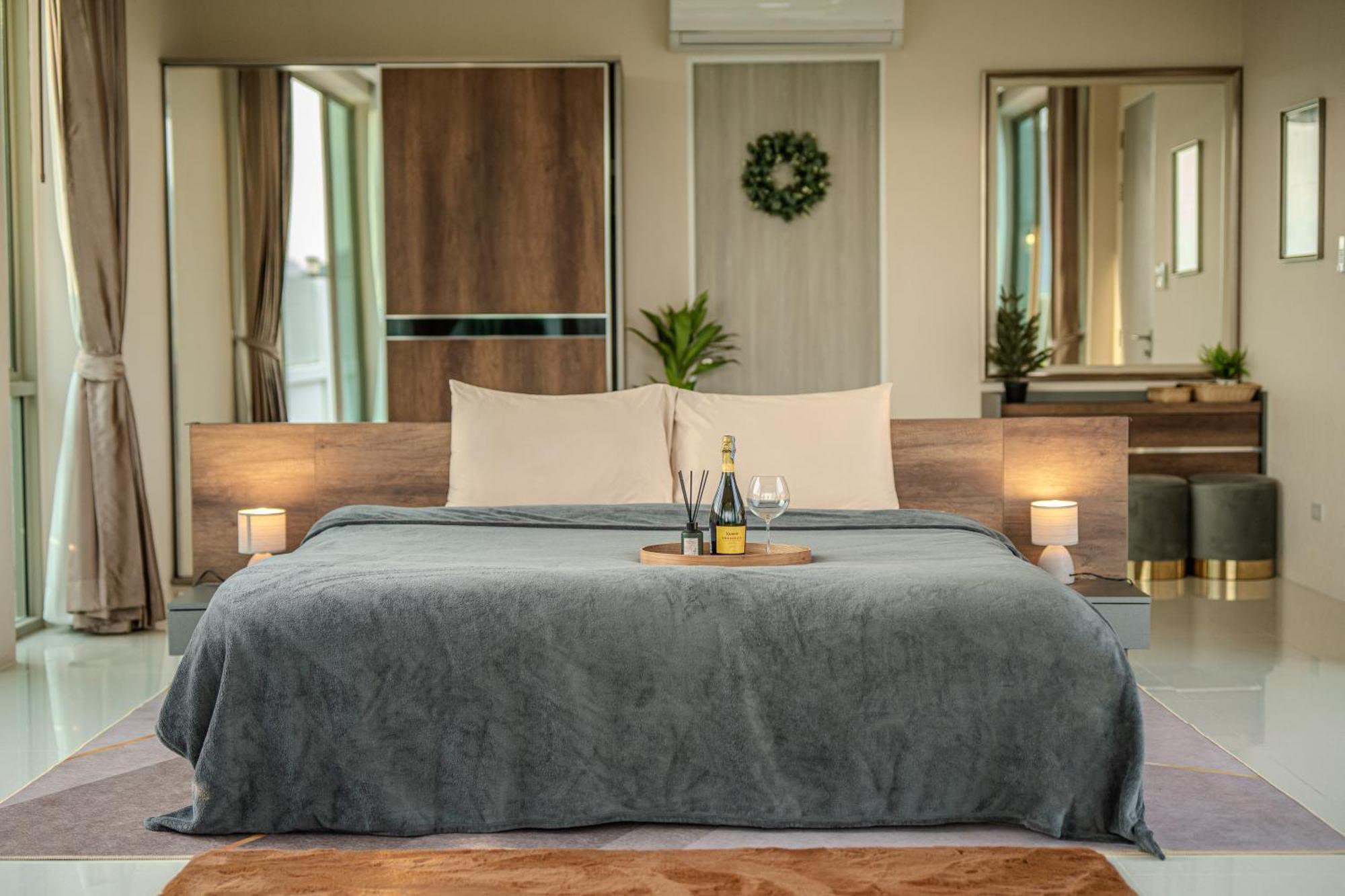 Luxurious 4-bedroom Pool Mountain Views * Hua Hin