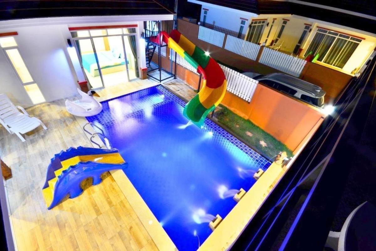 Villa The Paragon Pool