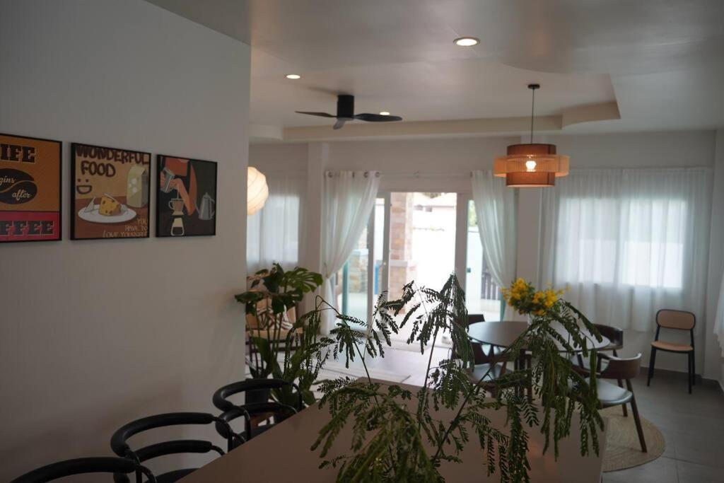 Villa Cozy 4-bedroom Pool Villa, Black Mountain Golf Course, Orchid Paradise Home,hua Hin