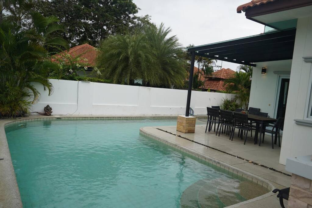 Cozy 4-bedroom Pool Villa, Black Mountain Golf Course, Orchid Paradise Home,hua Hin Hua Hin