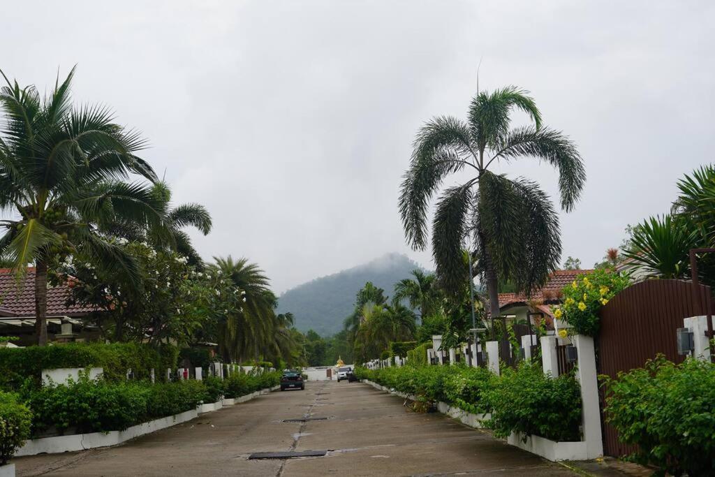 Cozy 4-bedroom Pool Villa, Black Mountain Golf Course, Orchid Paradise Home,hua Hin Villa Hua Hin