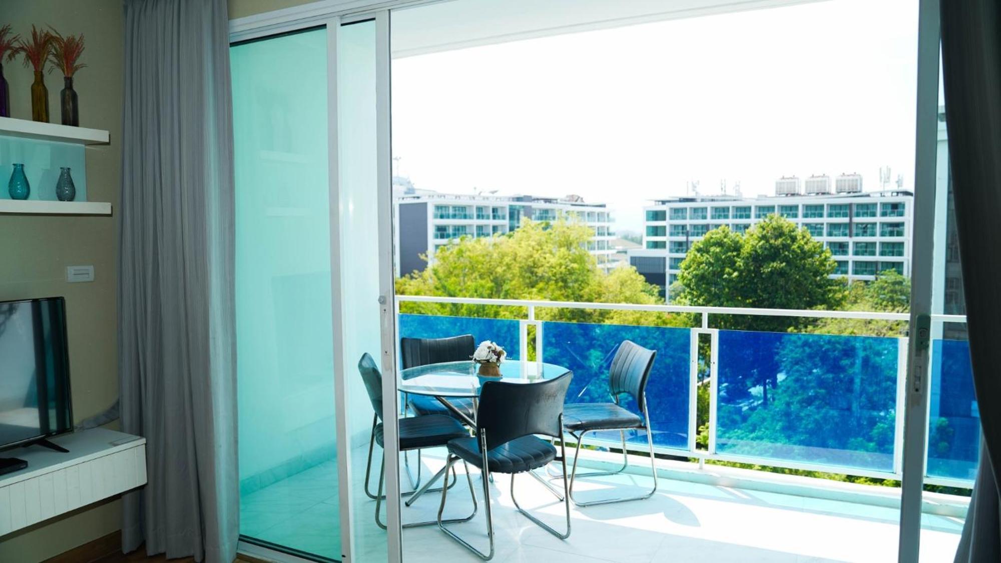 My By Mr.jay Apartment *