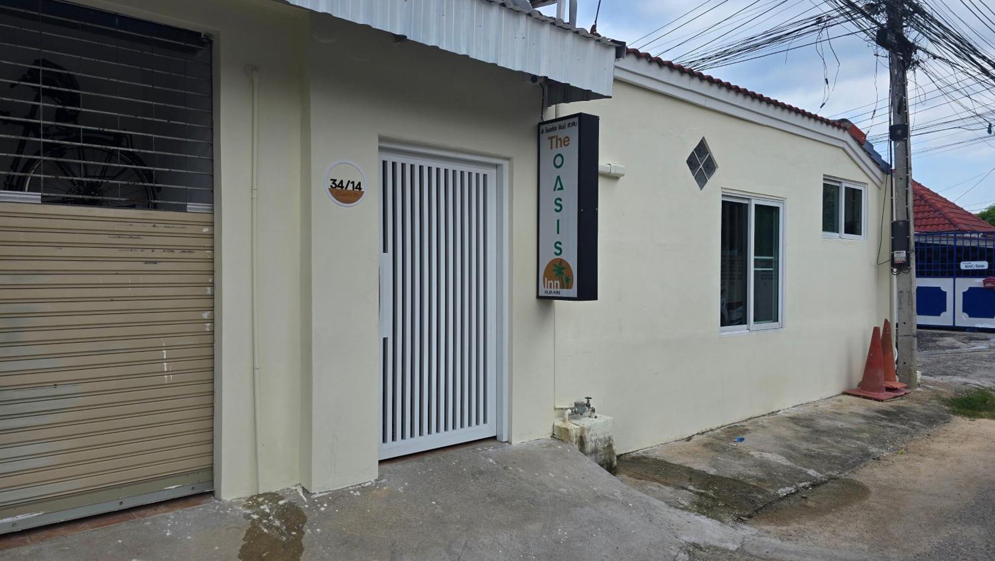 The Oasis Inn Hua Hin