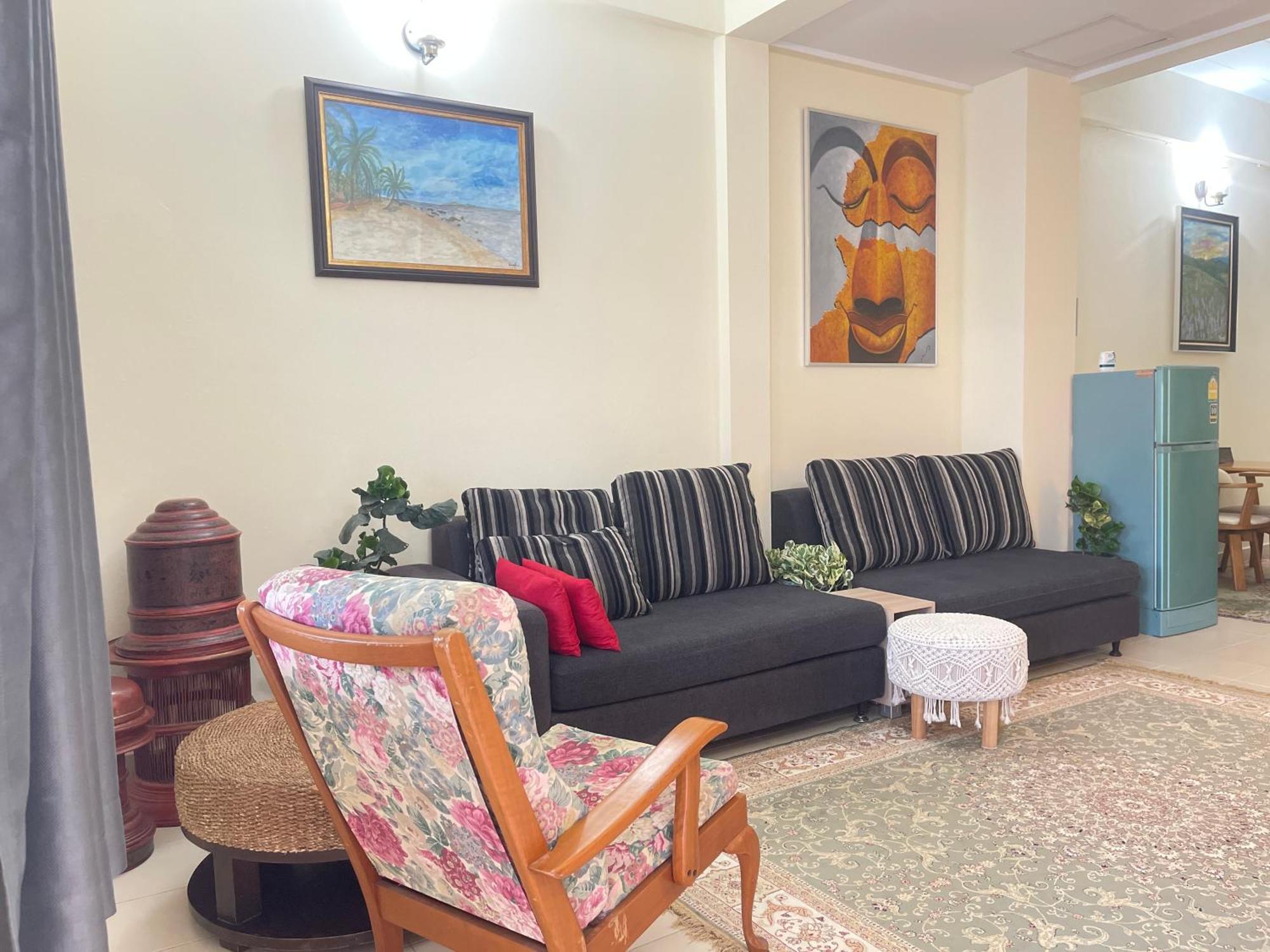 Malee House 3 *