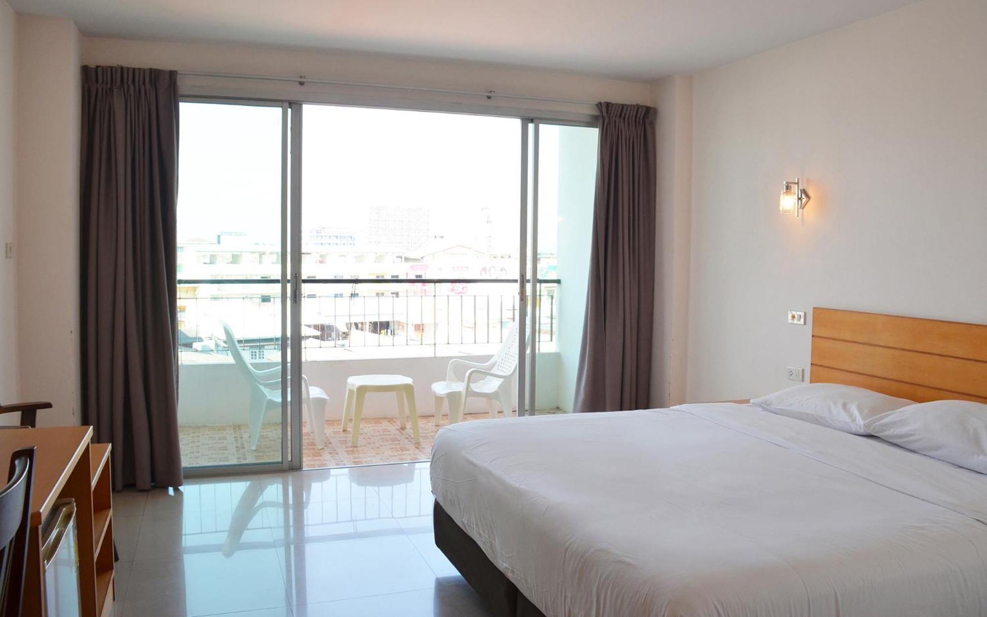 Baan Manthana Hotel, Hotel 3*