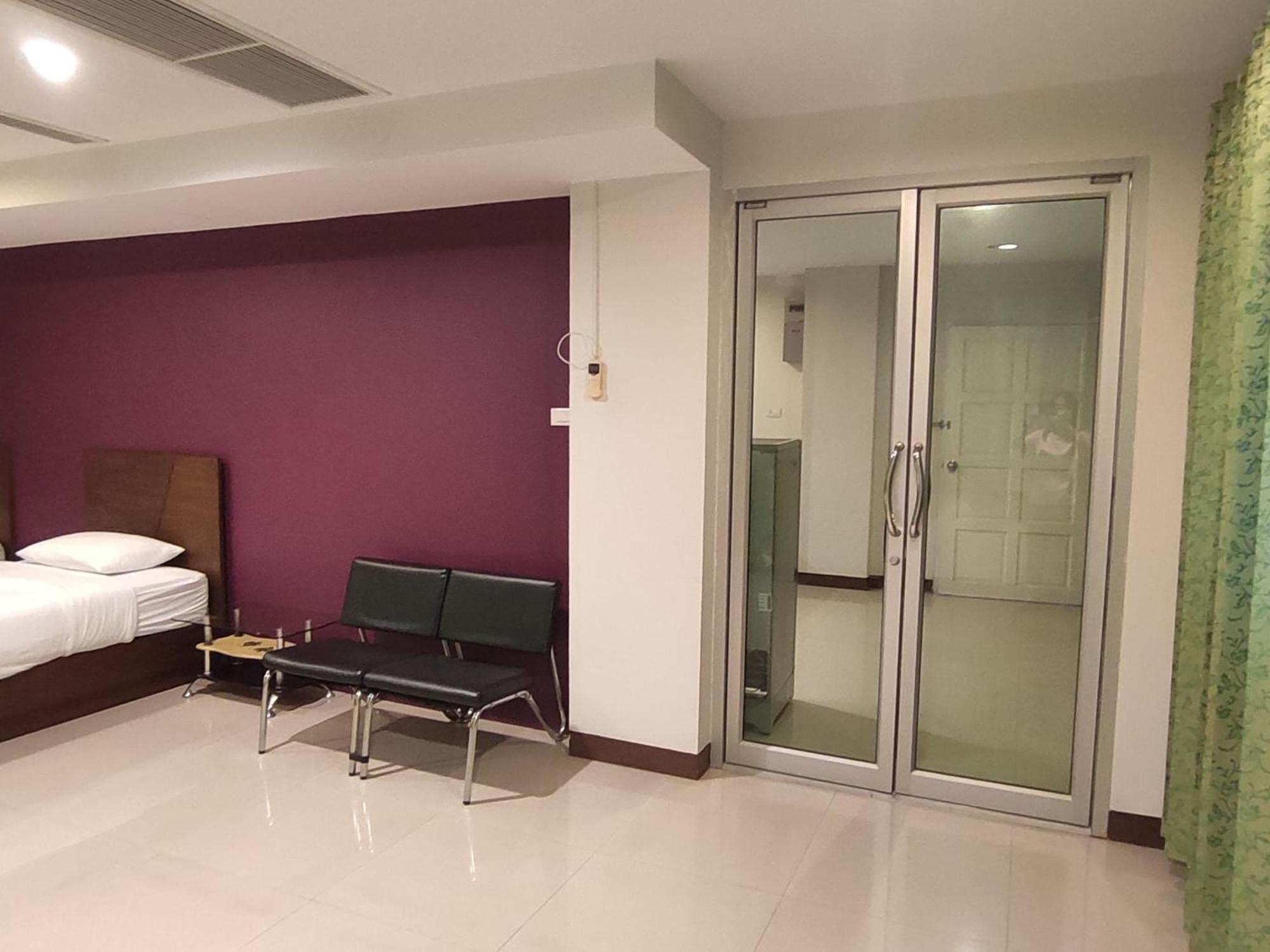 Baan Manthana Hotel,
