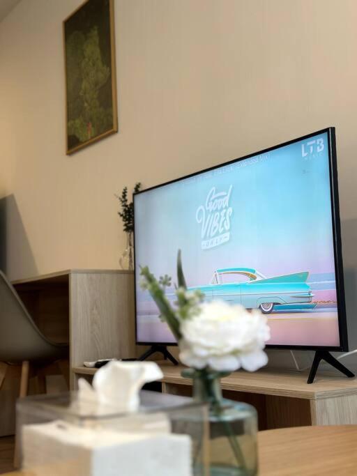 Hayhuahin02 By Cloud9stays